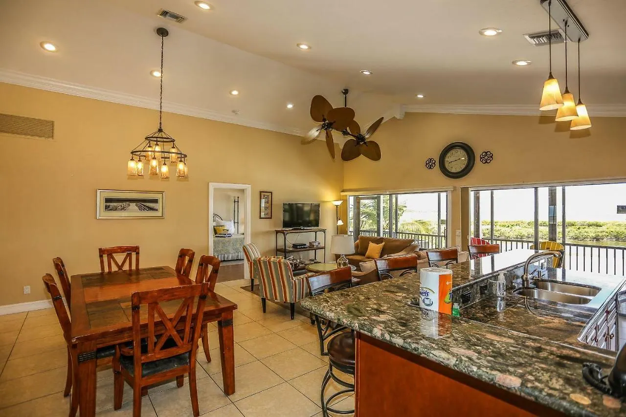 8170 Estero