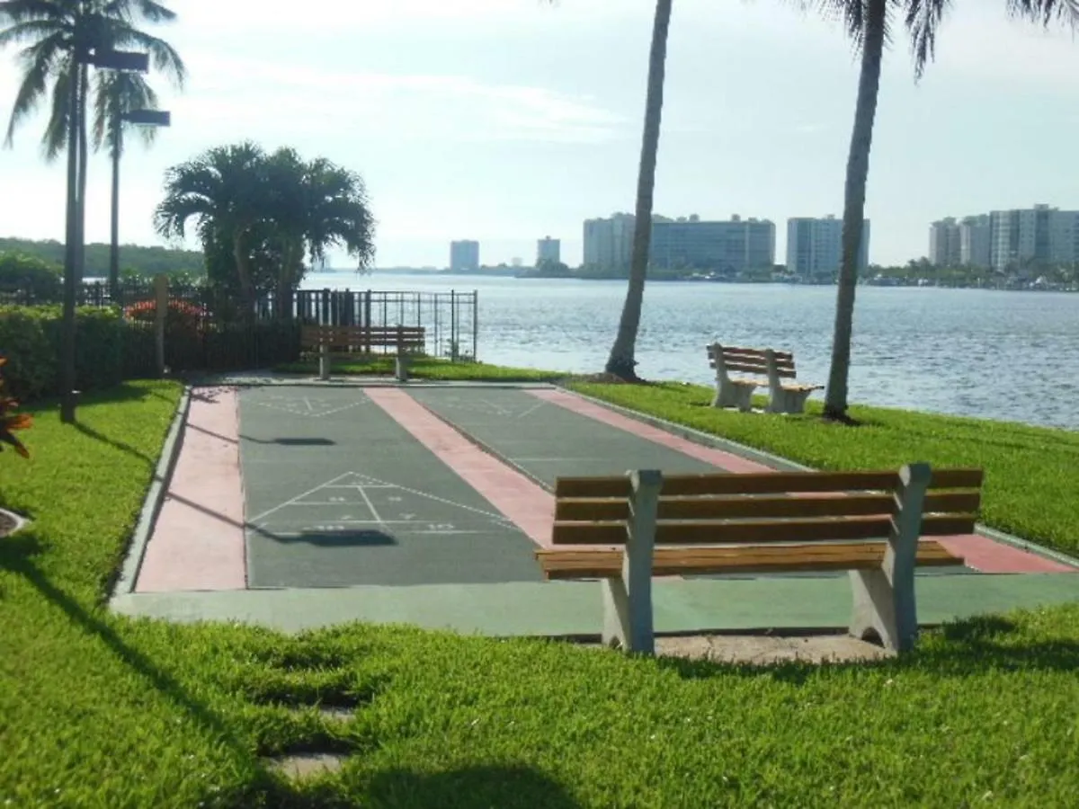 Holiday home Windward Point 309