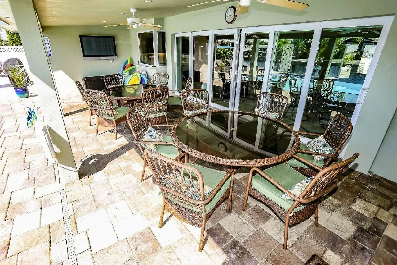 18388 Cutlass Drive * Fort Myers Beach
