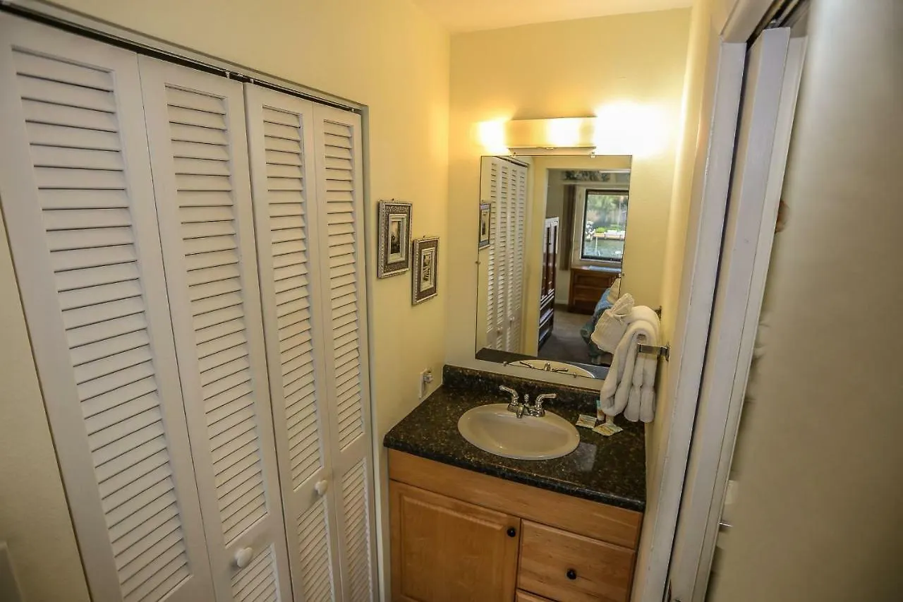 Estero Yacht & Racquet 122 Fort Myers Beach