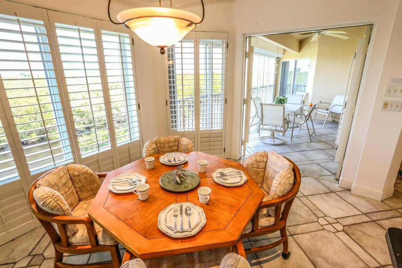 Ostego Bay 271-3 * Fort Myers Beach