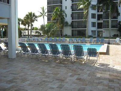 מלון Hilton Grand Vacations Seawacht On The Bay 4*